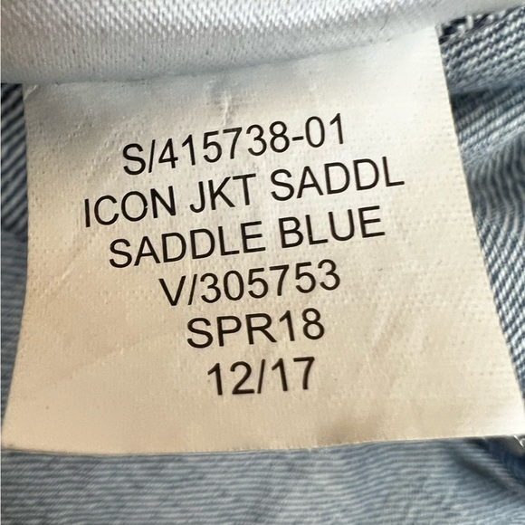 GAP Women’s Classic Icon Denim Blue Jean Jacket - Size XS - Picture 11 of 11